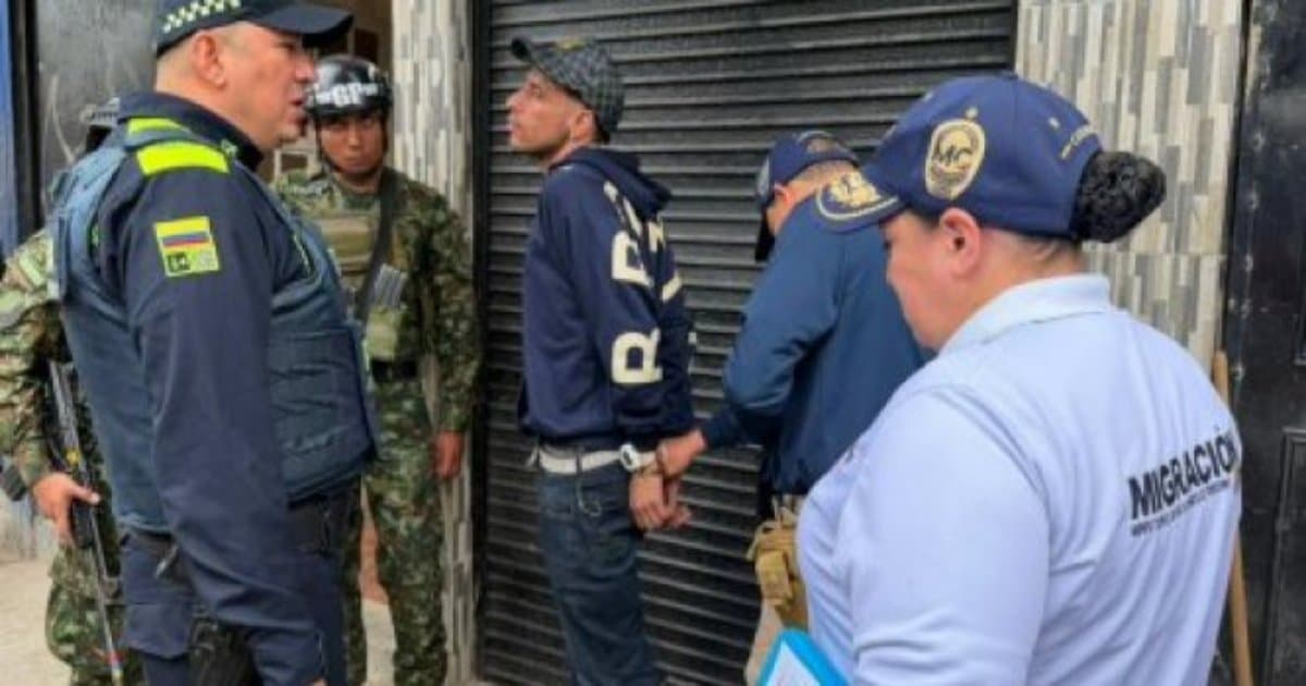 Foto del operativo en la localidad de Santa Fe, centro de Bogotá.