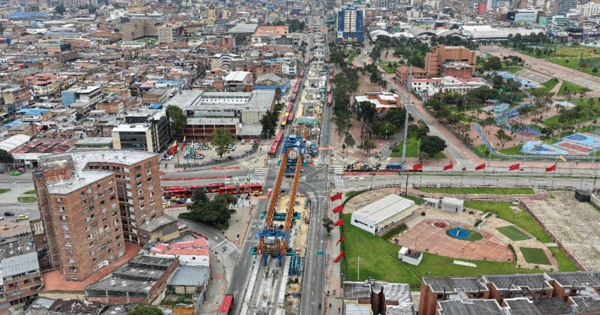 Foto frente de obra del Metro
