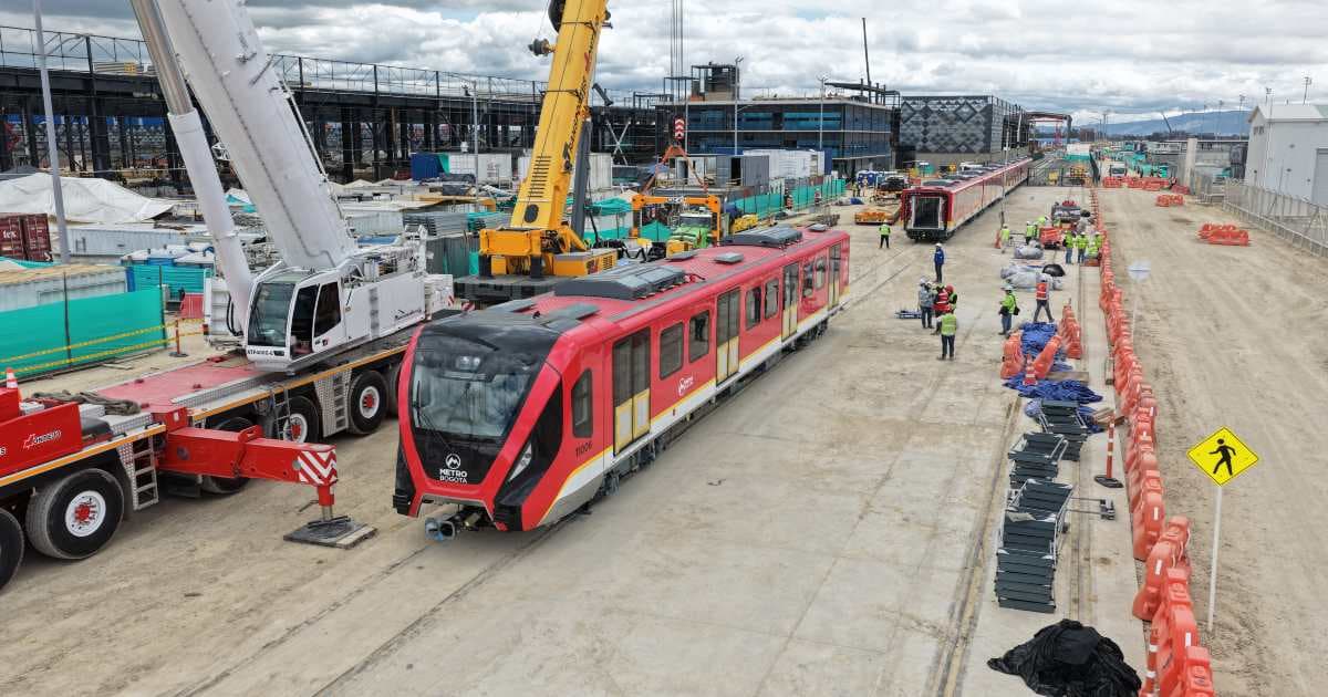 Foto de un tren del Metro 