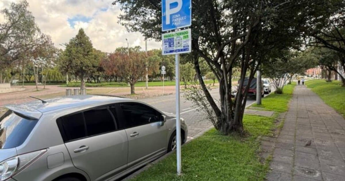 Foto de una Zona de Parqueo Pago