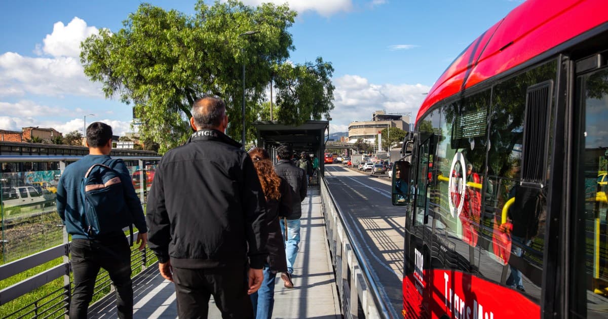 Foto de un bus de TransMilenio en Bogotá.