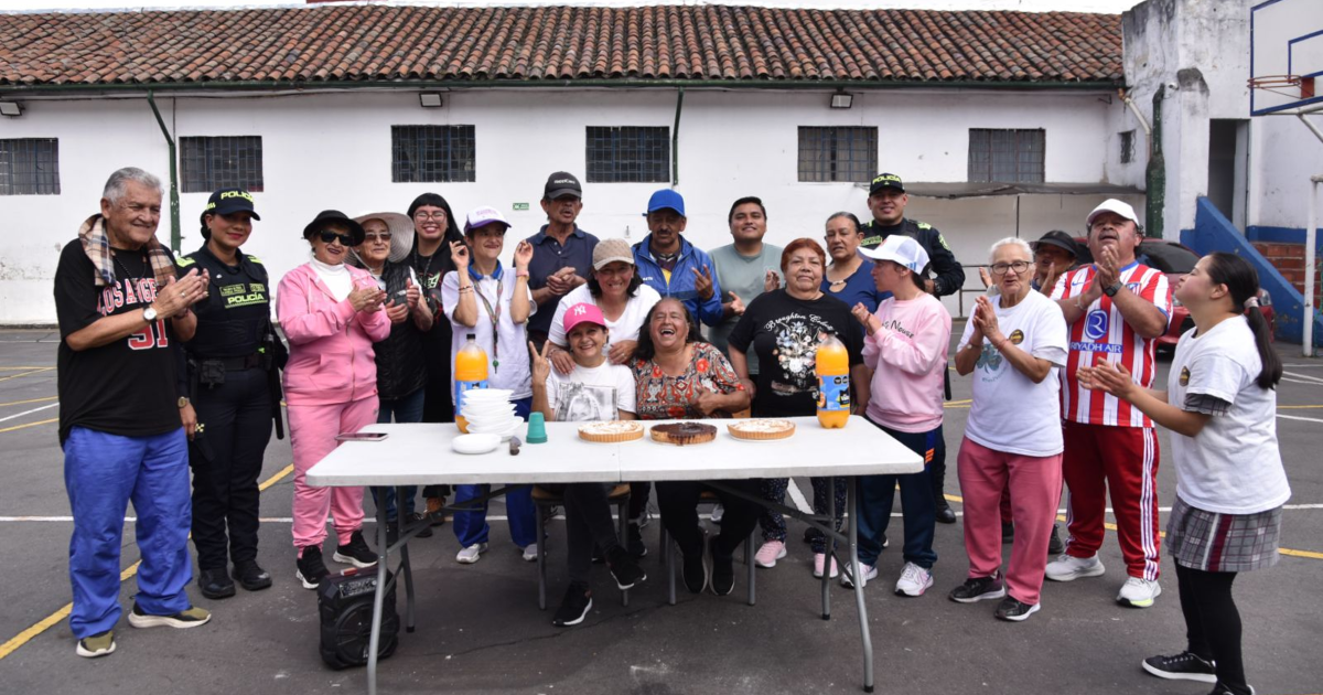 Imagen grupal de la red de cuidado.