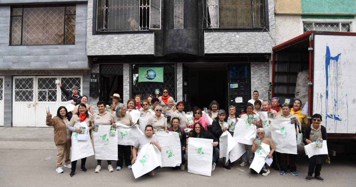 Imagen de los y las líderes adultas mayores