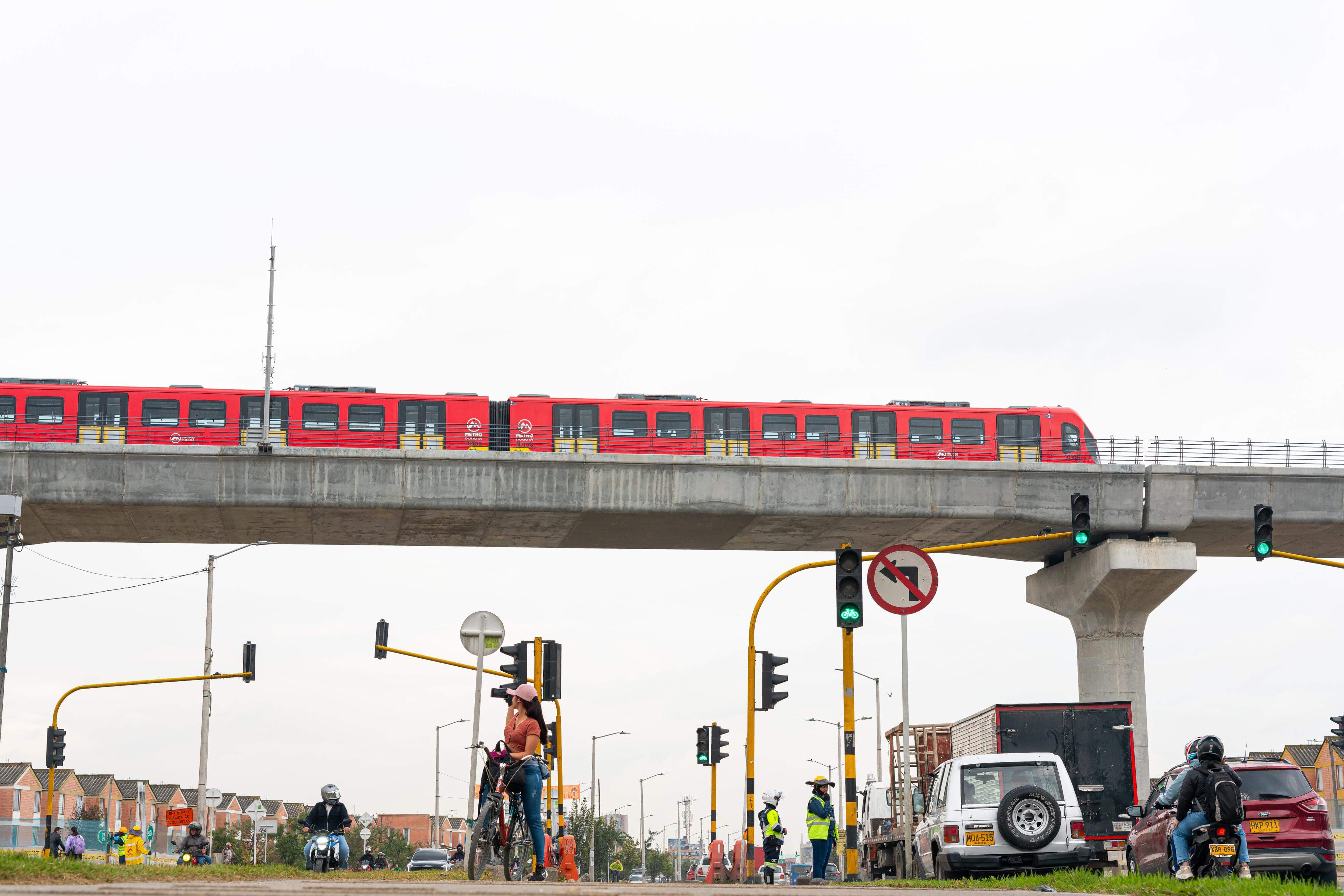 Pruebas autónomas y energizadas de los trenes de la Línea 1 del Metro | Bogota.gov.co