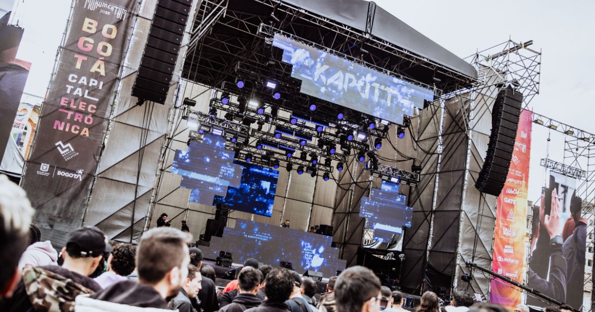Imagen de carpa Monumentum en Bogotá.