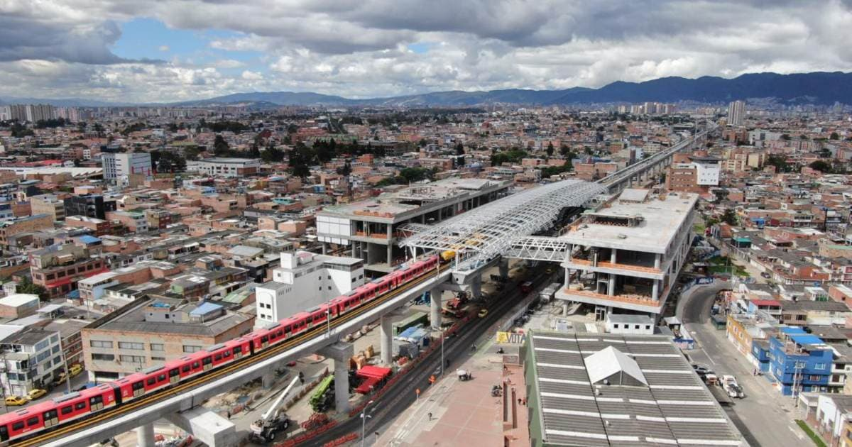 Foto de un tren del Metro 