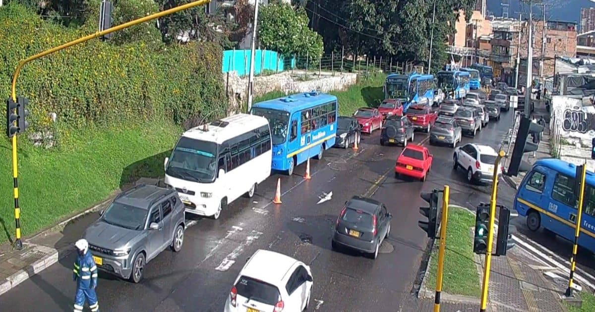 Foto del reversible de la carrera Séptima en Bogotá.