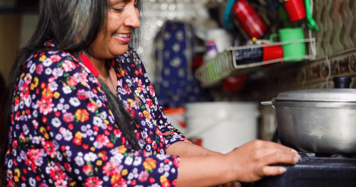 Mujer trabajadora doméstica.
