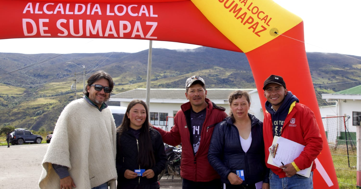 Foto de 4 cuidadanos enla localidad de Sumapaz