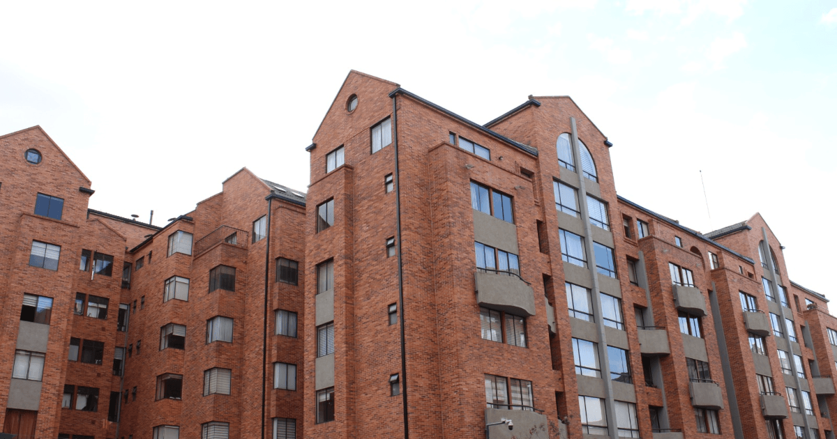 Foto de un edificio o de un conjunto residencial en Bogotá.