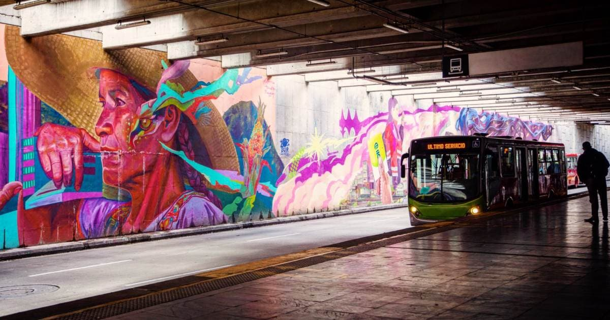 Foto de un bus de TransMilenio