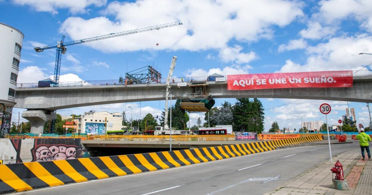 Foto del puente ferroviario del Metro de Bogotá