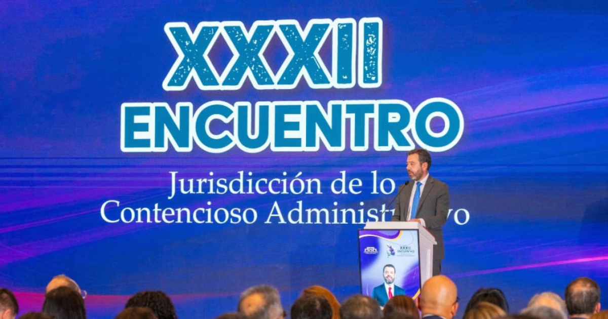 Foto del alcalde Carlos Fernando Galán durante el XXXII Encuentro de la Jurisdicción de lo Contencioso Administrativo.