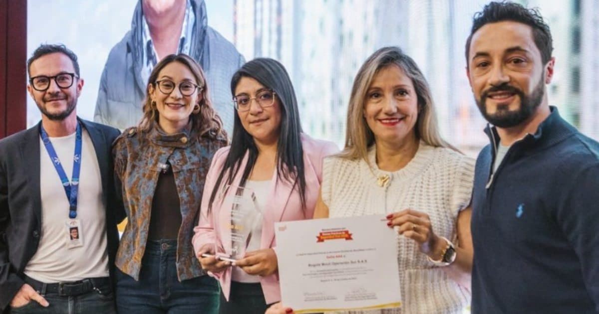 Foto de participantes a Reconocimientos por Buenas Prácticas en Seguridad Vial. 