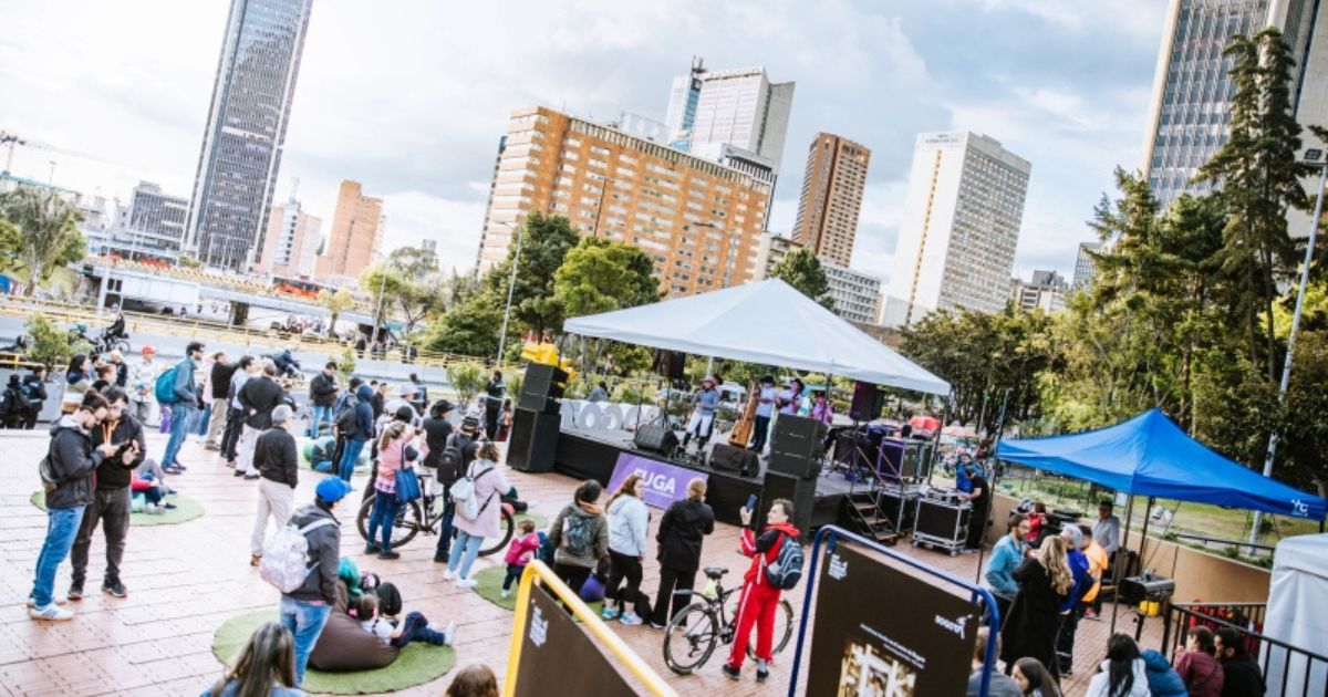 Imagen de escenario de la FUGA en espacio público