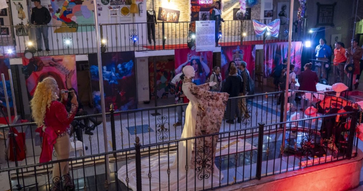 Imagen exposición artística en El Castillo de las Artes