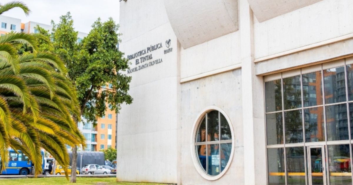 Fotografía panorámica de la Biblioteca Manuel Zapata Olivella