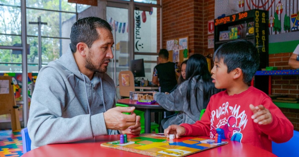 Imagen de Usuarios de la Biblioteca Pública Gabriel García Márquez - El Tunal