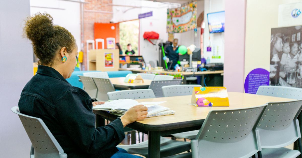 Imagen de Usuaria de la Biblioteca Pública Lago Timiza