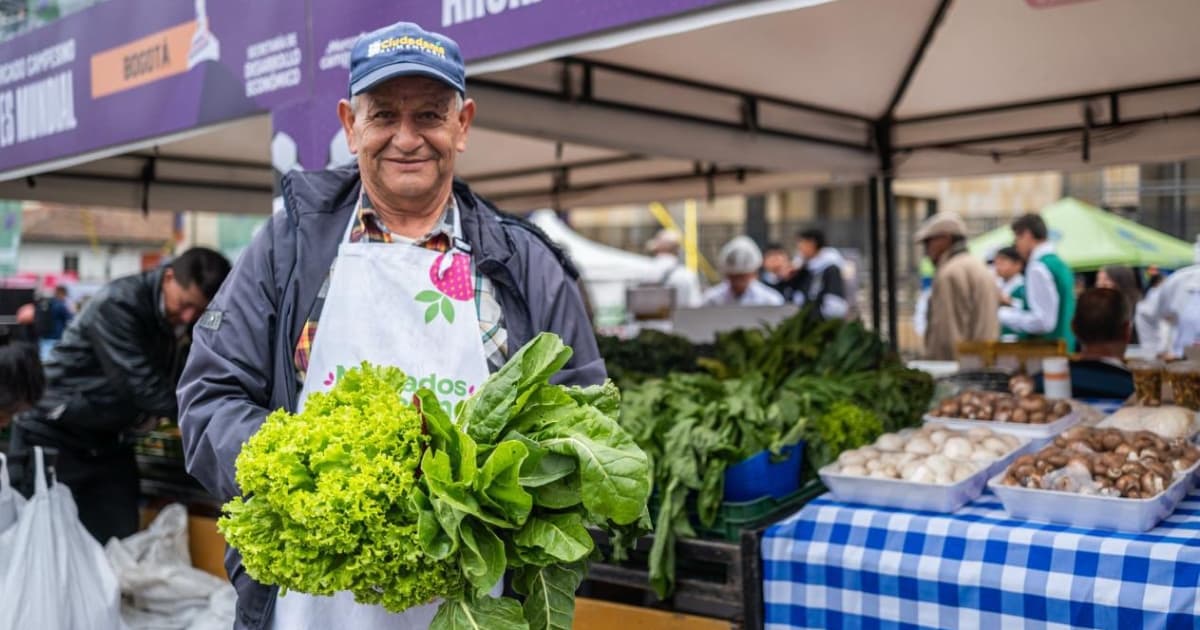 Foto de un campesino durante una de las jornadas de los Mercados Campesinos de Bogotá.