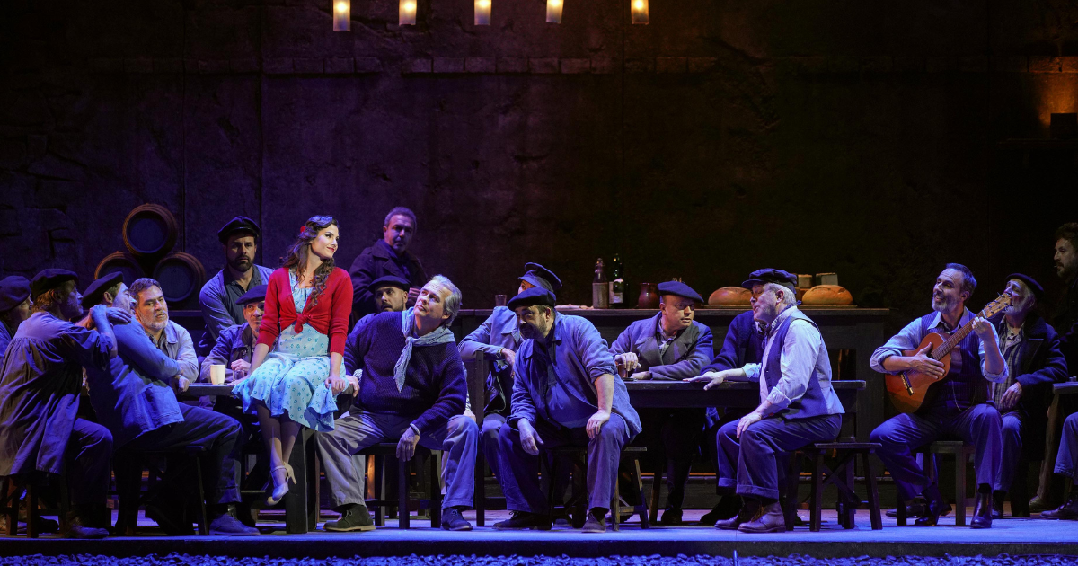 Imagen de “La tabernera del puerto”, desde el Teatro de la Zarzuela de Madrid
