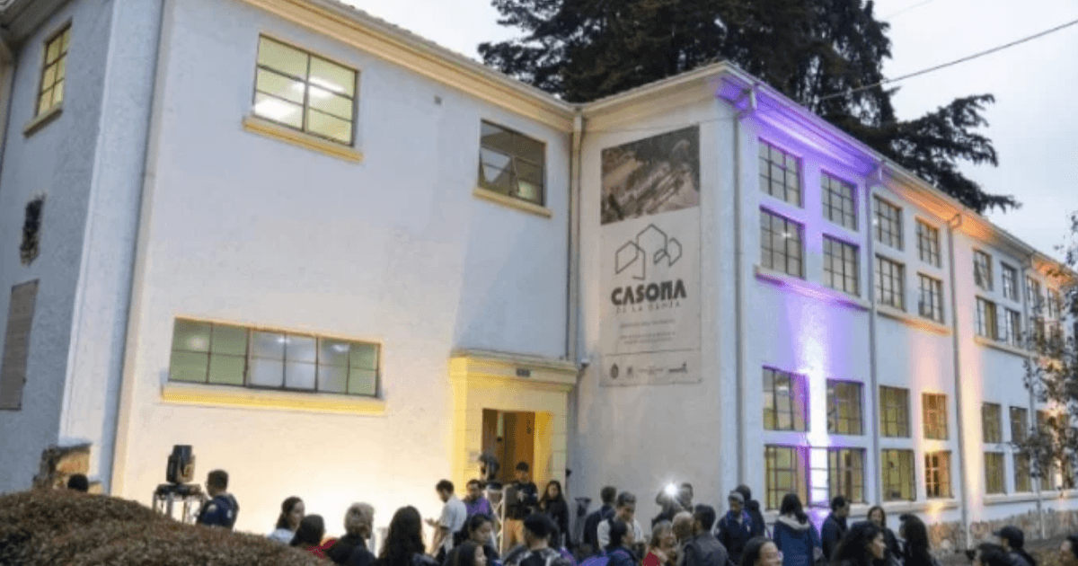 Visita Bailada en la Casona de la Danza