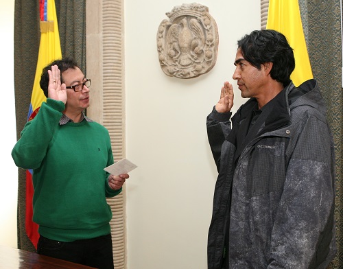 Ante el alcalde Mayor de Bogotá, tomó posesión como nuevo Registrador |  Bogota.gov.co