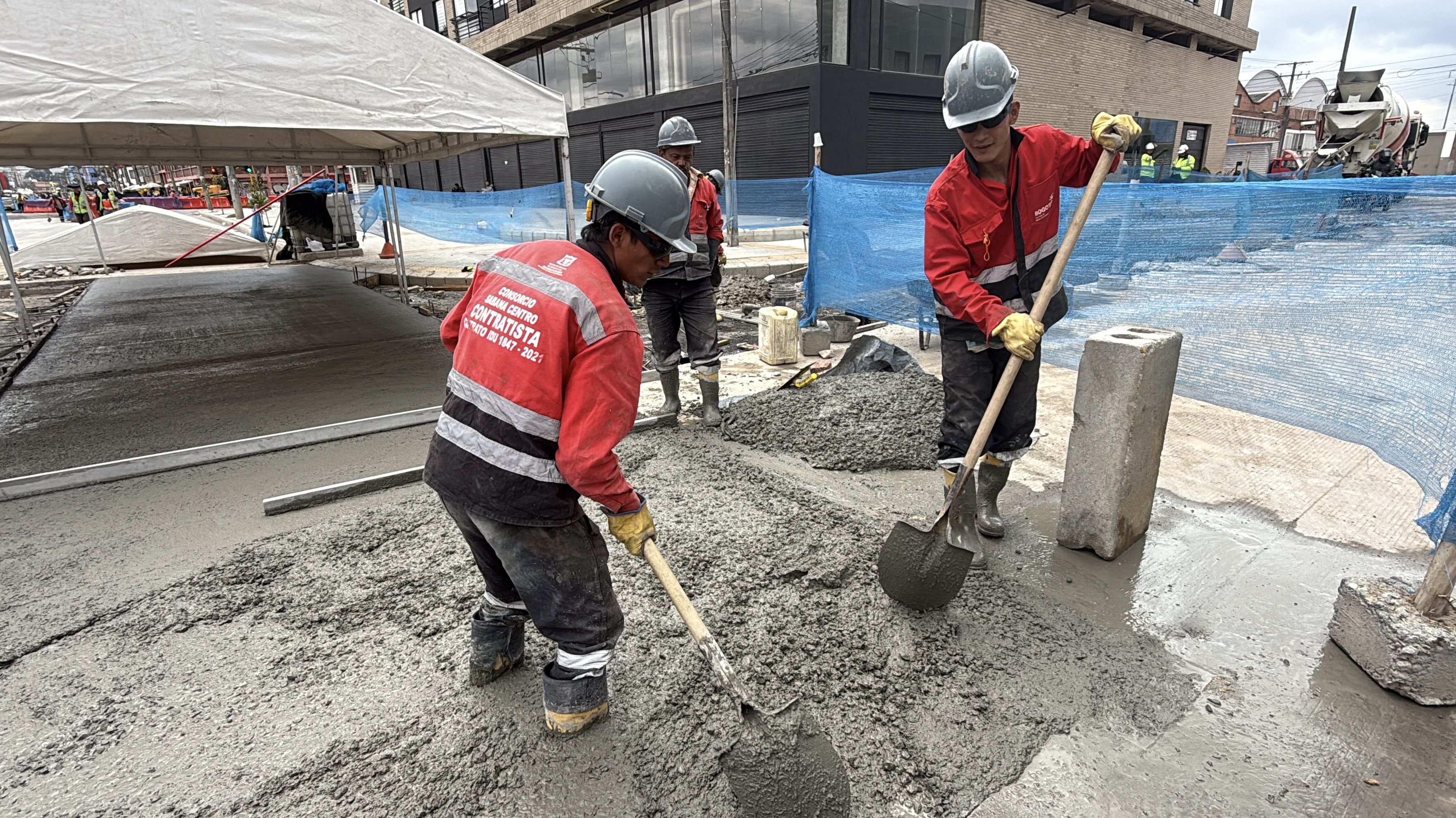 Obras de vías en las zonas industriales de Puente Aranda Bogotá 