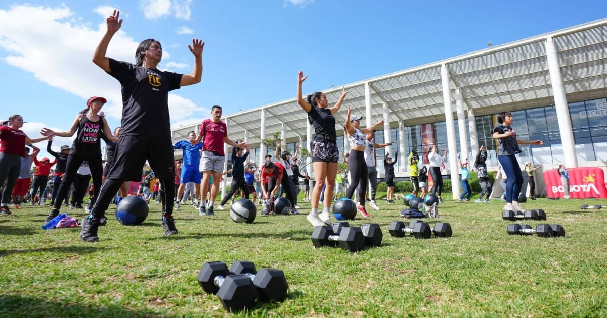 actividad física en el parque El Tunal