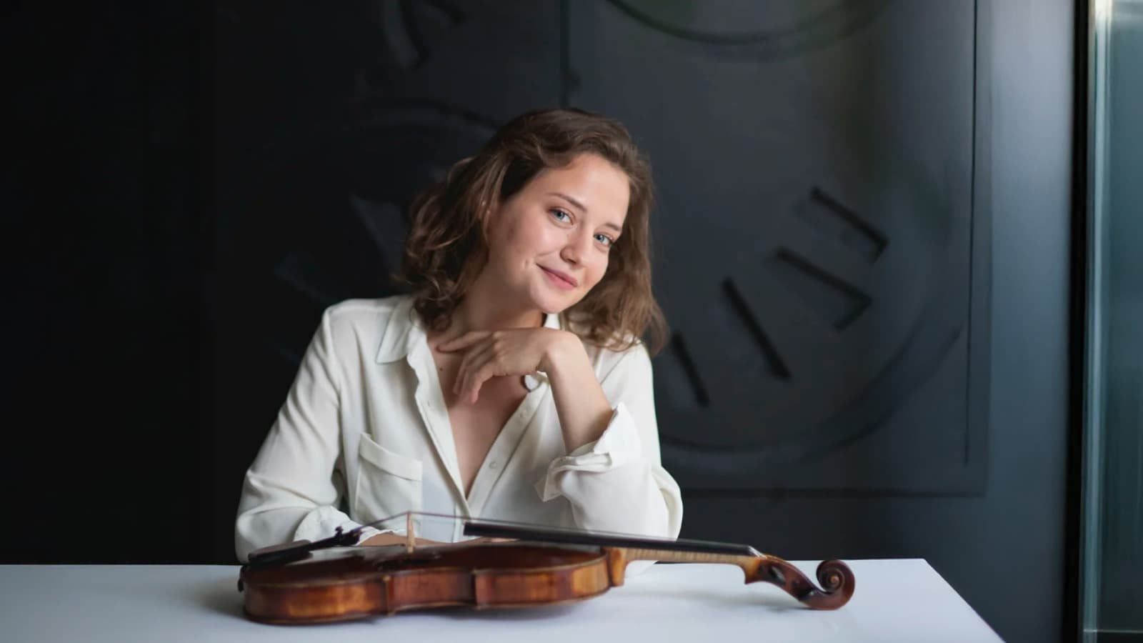 Dana Zemtsov, viola (México – Países Bajos). Crédito: Studio Unfolded