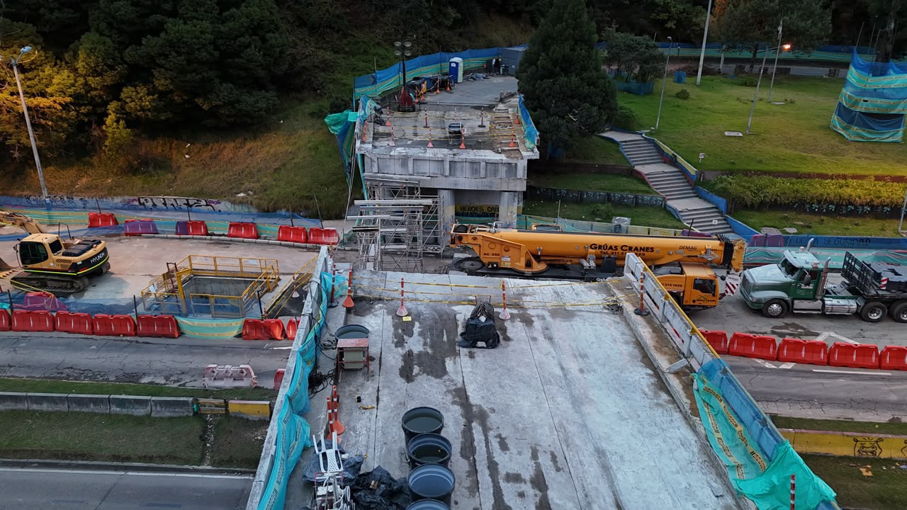 Desmonte costado oriental puente carrera Séptima con calle 100 Bogotá