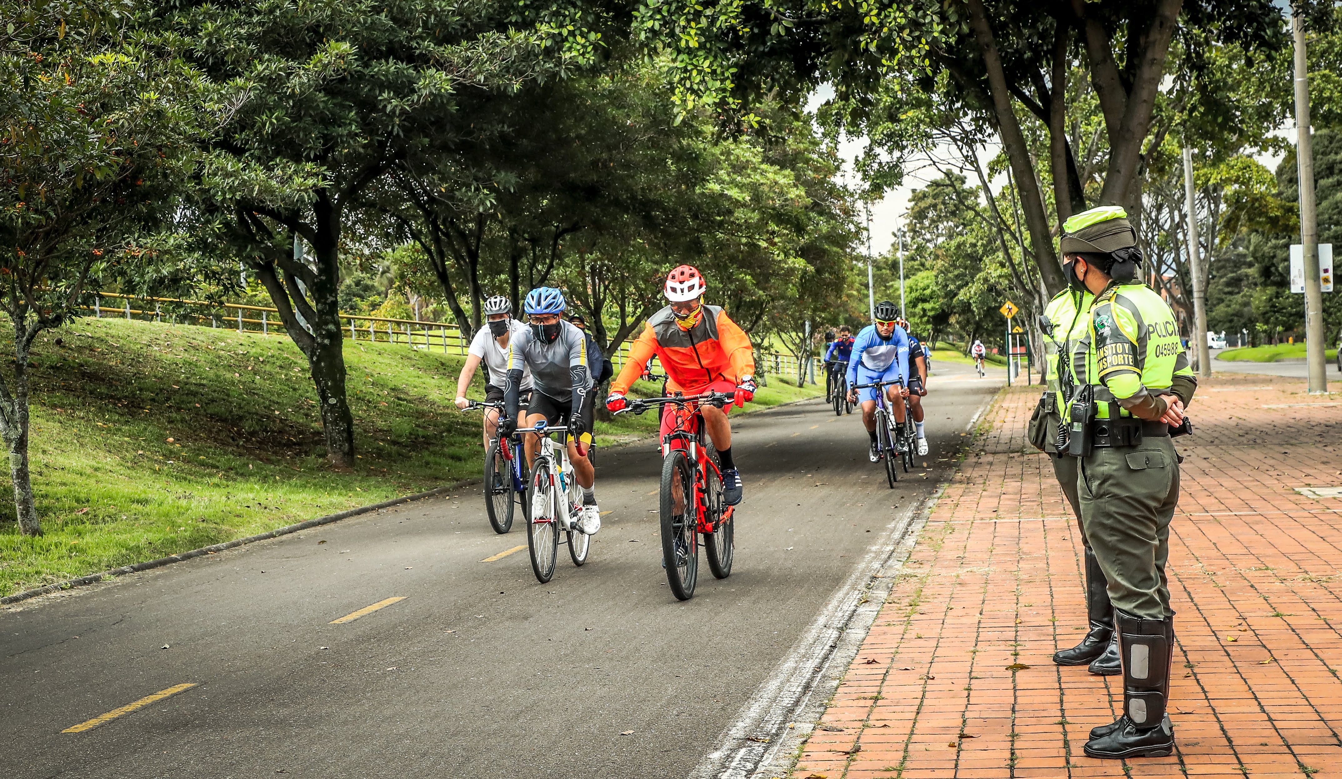 Ciclistas en Bogotá