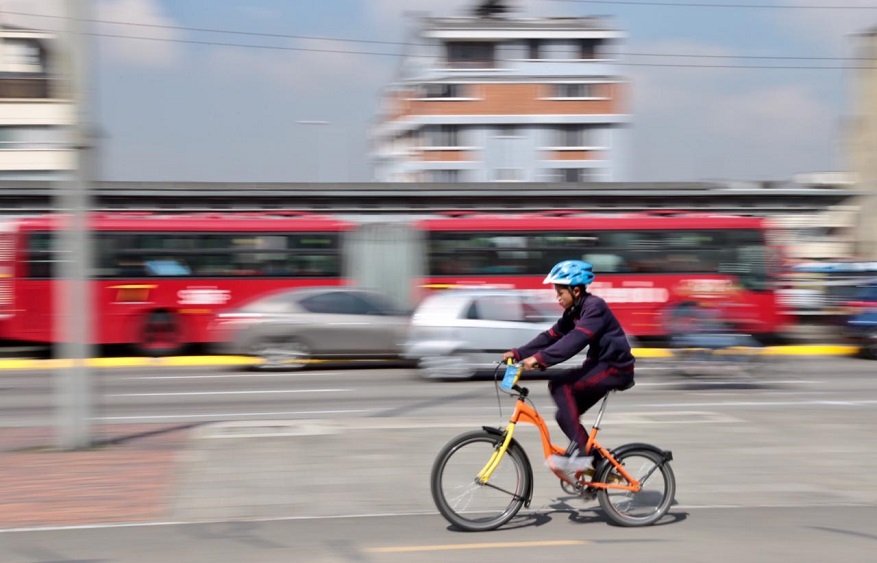Ciudad Bolívar se une ‘Al Colegio en Bici’