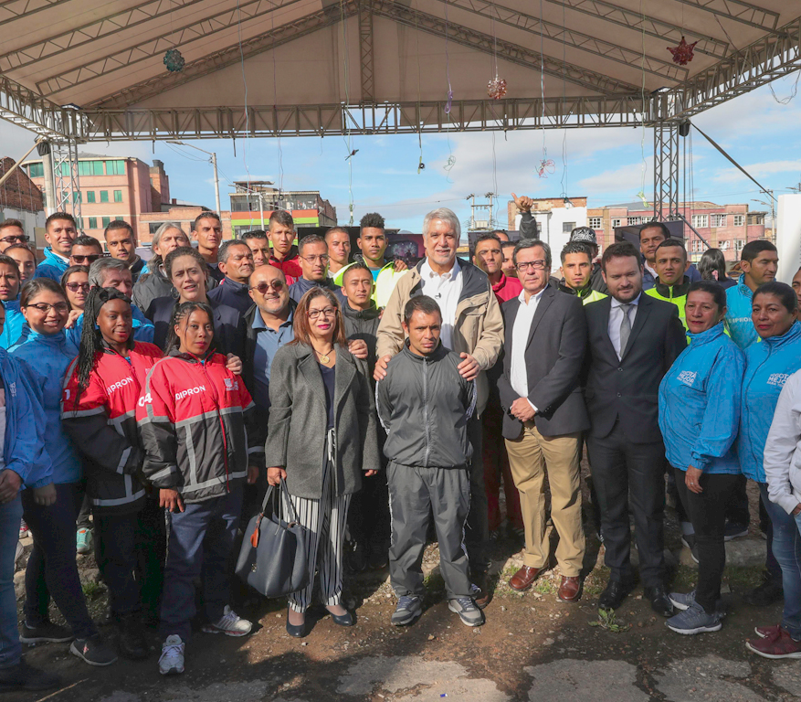 Ex habitantes del Bronx fueron reconocidos por el alcalde Enrique Peñalosa - Foto:Alcaldía de Bogotá.