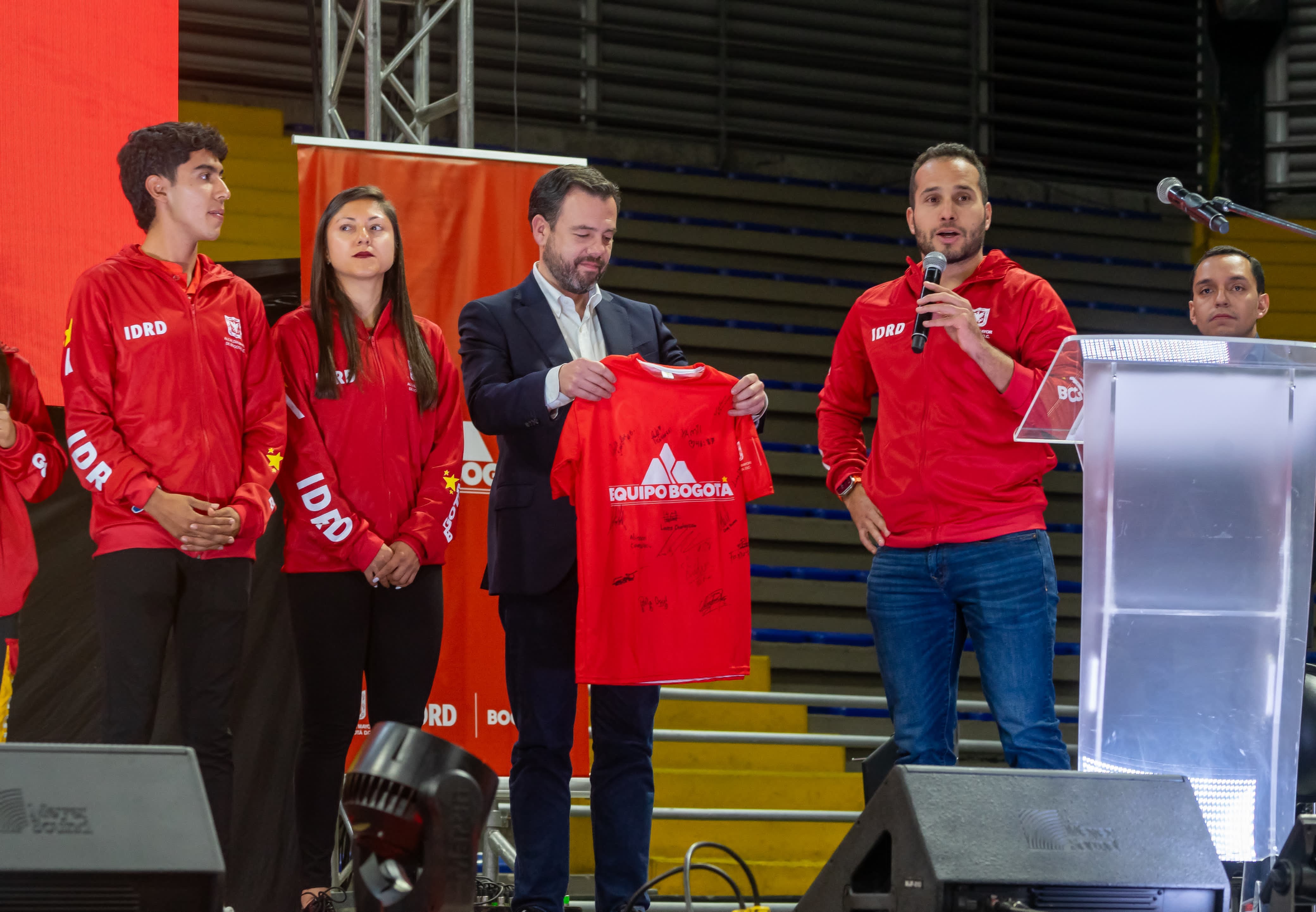 Bogotá despide a sus campeones rumbo a olímpicos y paralímpicos París 2024