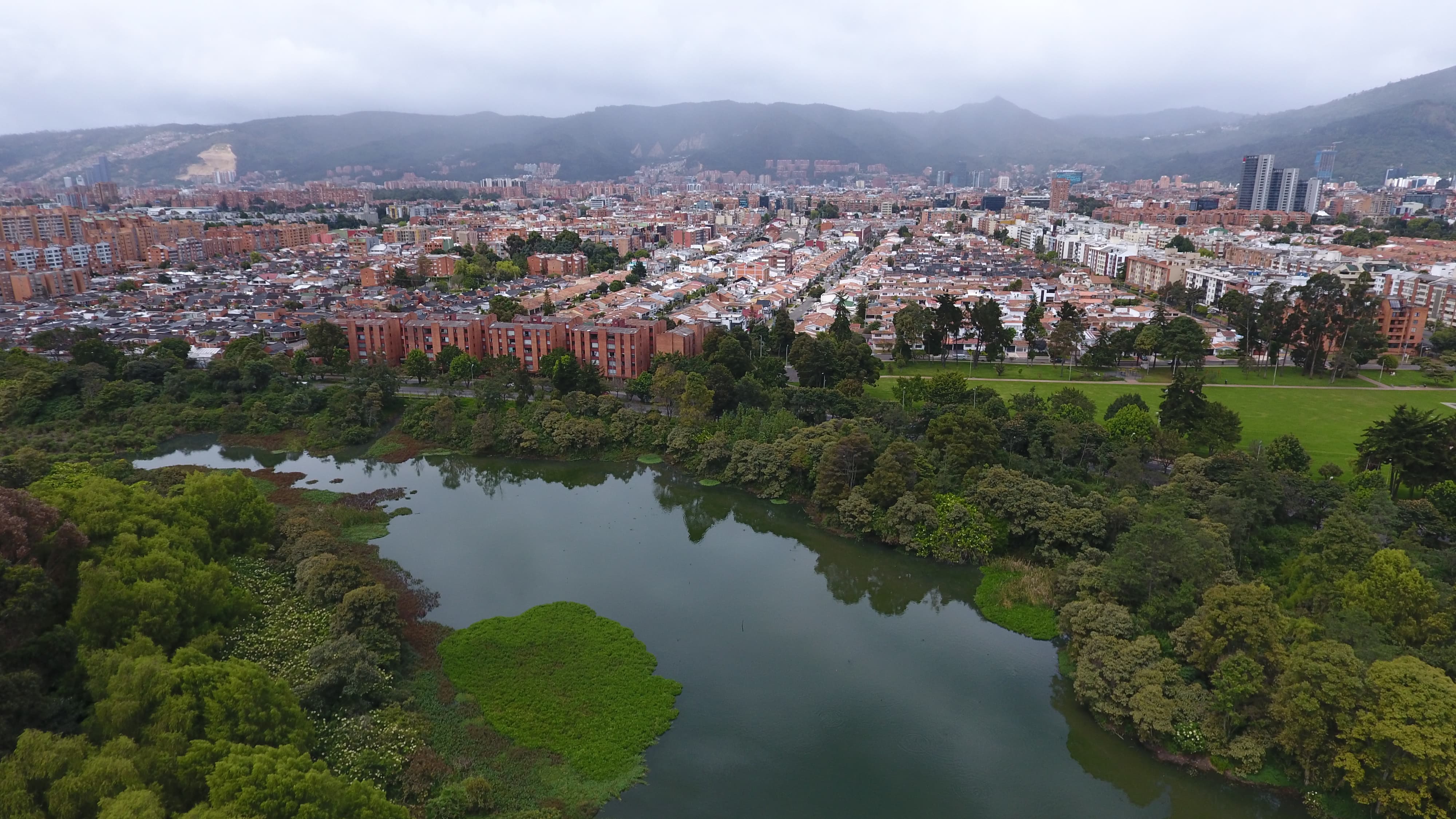 panorámica de humedal de Bogotá