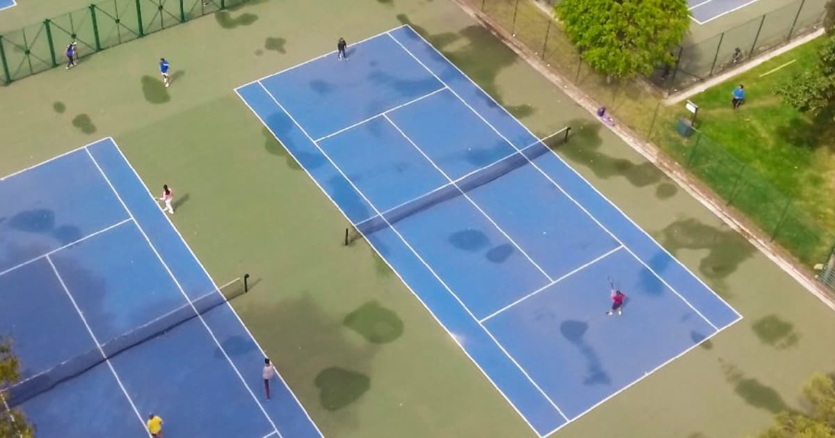 Canchas de tenis en Bogotá: reserva gratis en los parques de la ciudad