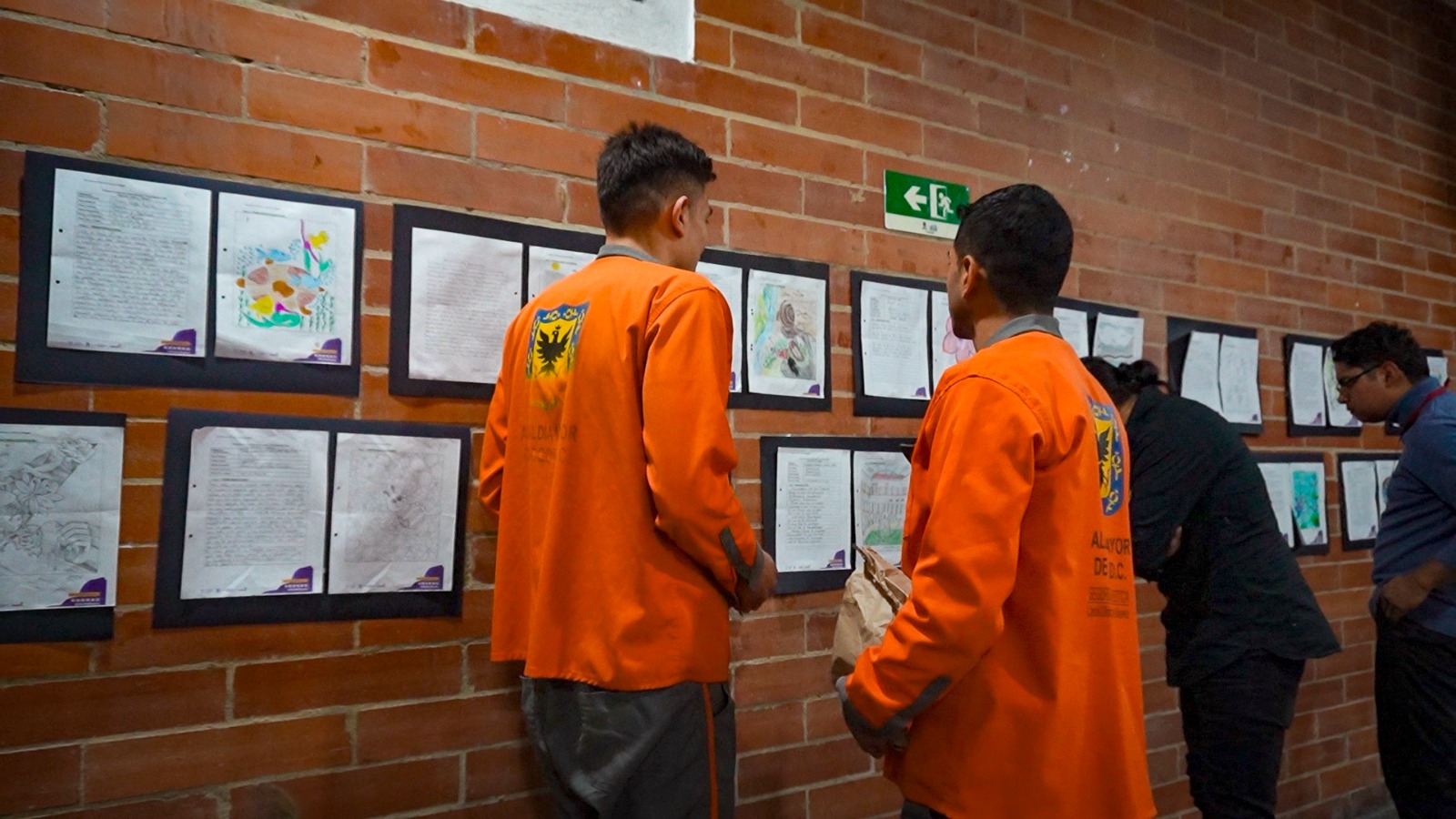 Ganadores de concurso de relatos en Cárcel Distrital en Bogotá