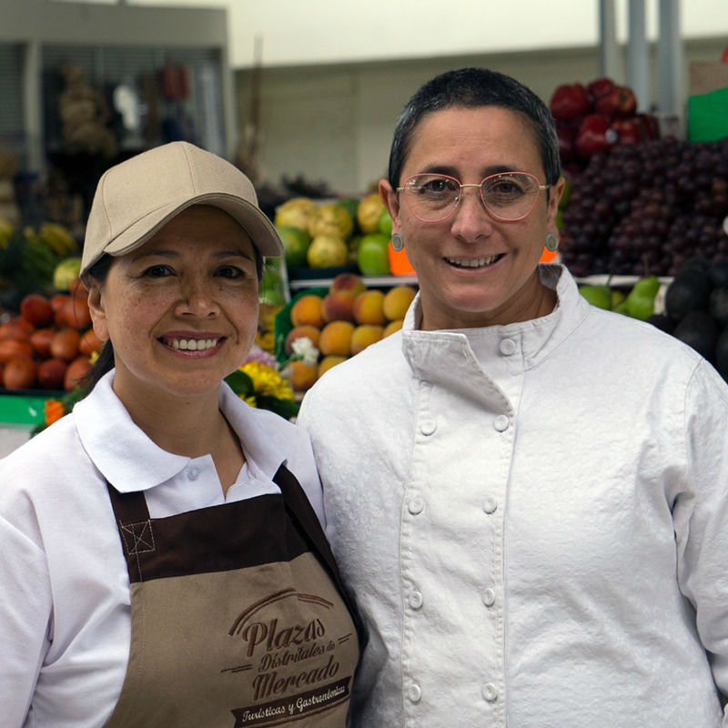 Chefs en la Plaza de Mercado Doce de Octubre - Foto: IPES