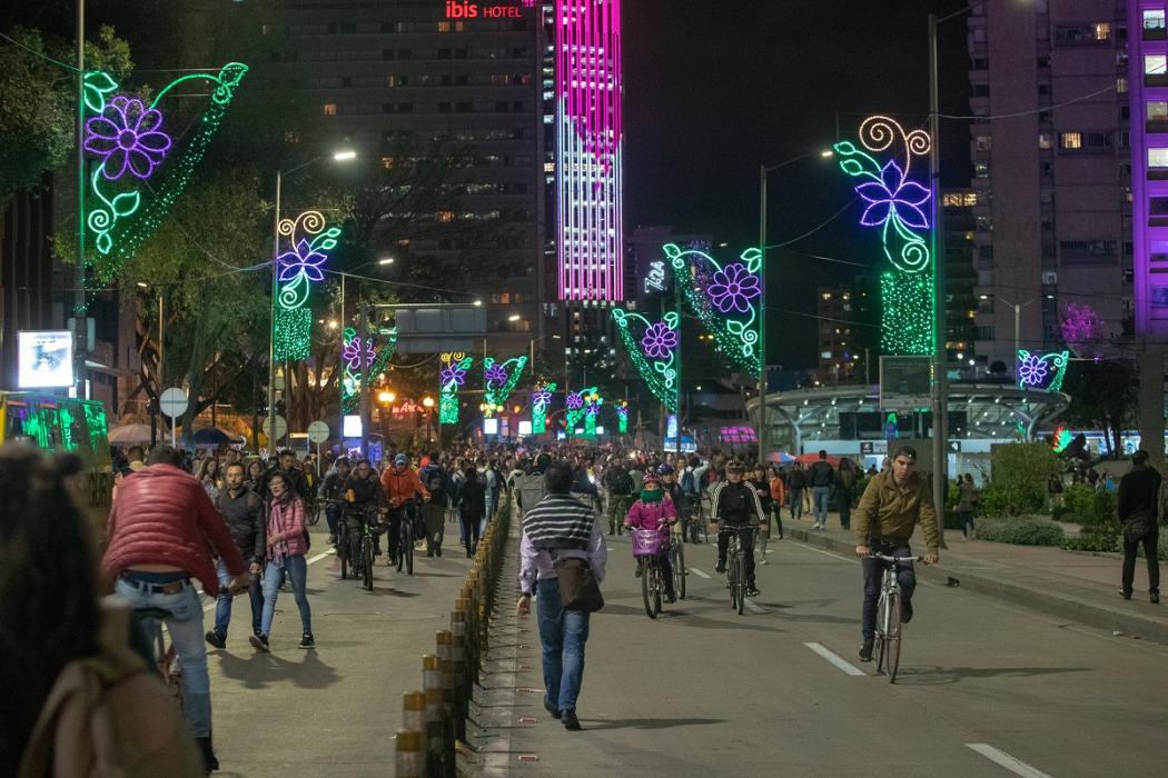 Ciclovía nocturna de Navidad