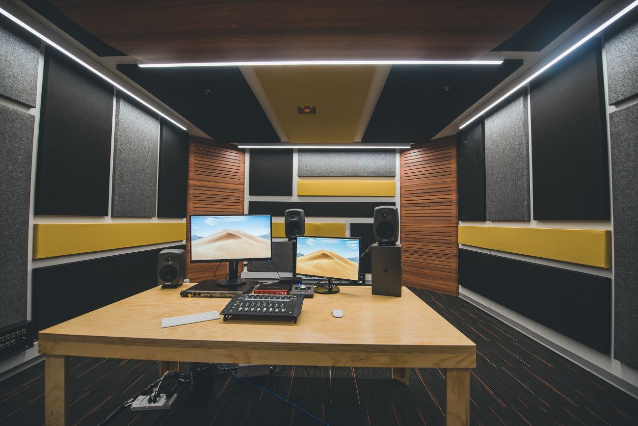 Taller de sonido de la Cinemateca de Bogotá