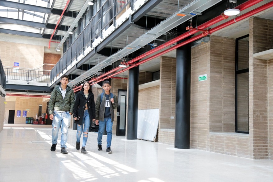 ¿Por qué matricularte en un colegio oficial en Bogotá? - Foto: Comunicaciones Alcaldía Bogotá 