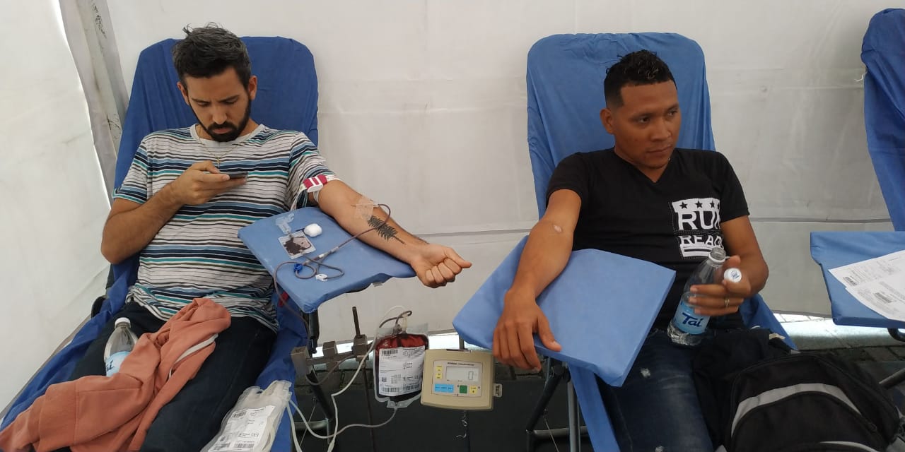 Cerca de 650 personas donan sangre en los puntos de colecta ubicados en diferentes sitios de la ciudad.