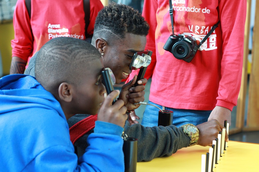 Estudiantes de colegios oficiales disfrutan de Maloka - Foto: Prensa Maloka