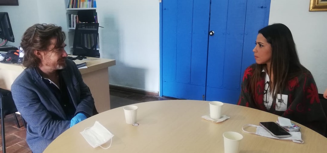 El Sectretario de Cultura, Nicolás Montero, y la vicepresidente del programa Hoy y Mañana BEPS de Colpensiones, Any Benítez, formalizaron la entrega de los BEPS. 