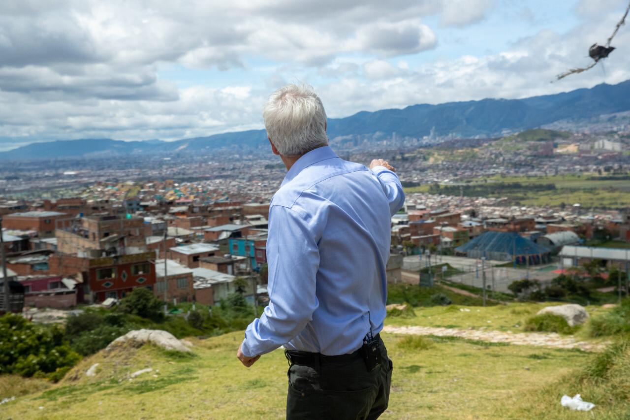 El alcalde Enrique Peñalosa estuvo en varios puntos de obras claves en la localidad de Ciudad Bolívar - FOTO: Consejería de Comunicaciones