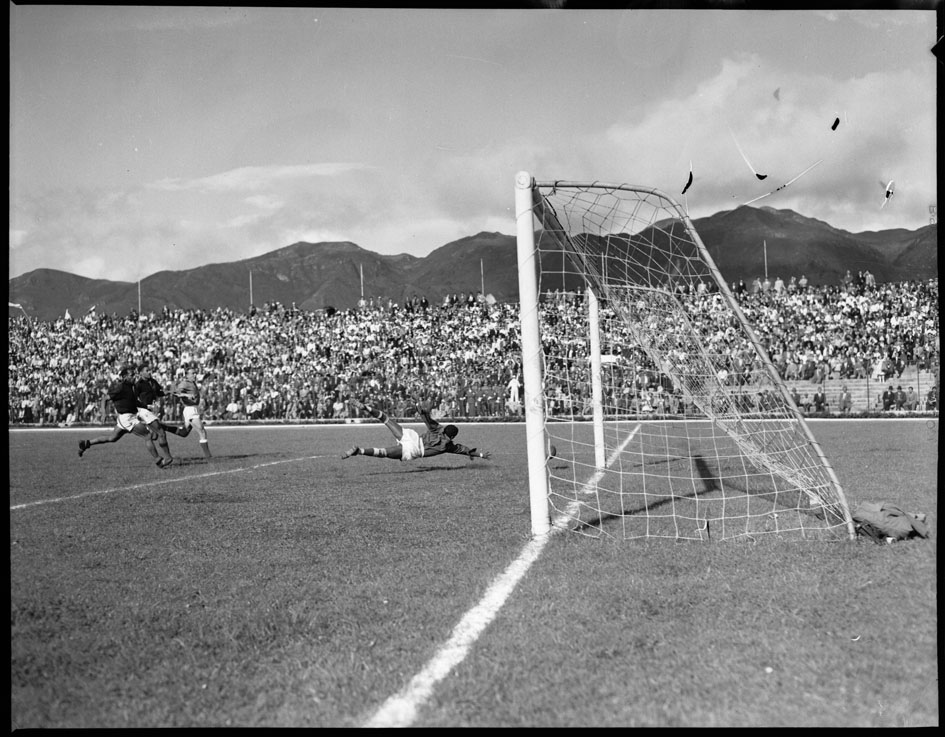 Fútbol bogotanos - Foto: Sady Gonzales - Fondo Archivo de Bogotá