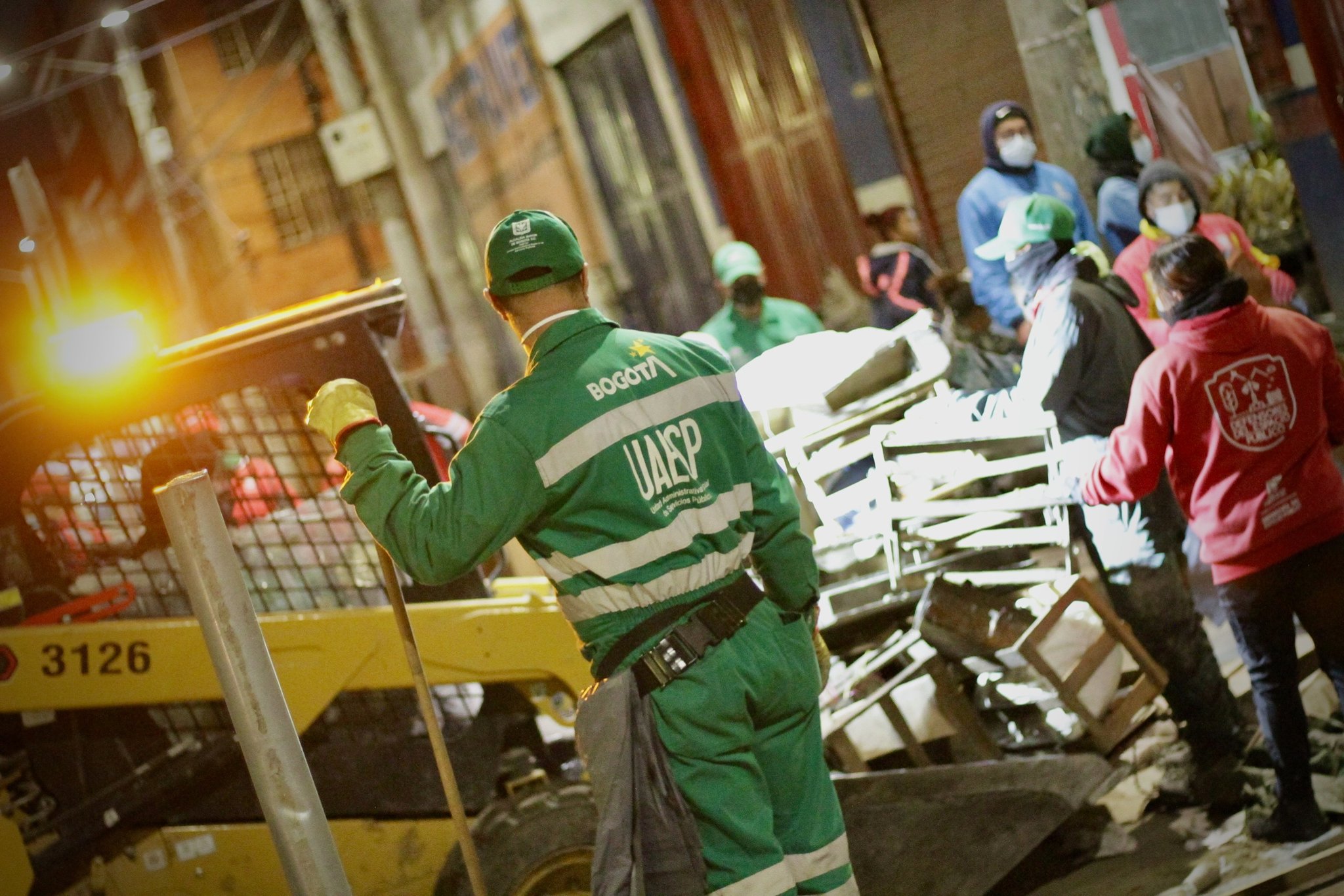 Desde las 2:00 a. m. están en operativo de espacio público y seguridad en María Paz-Kennedy.