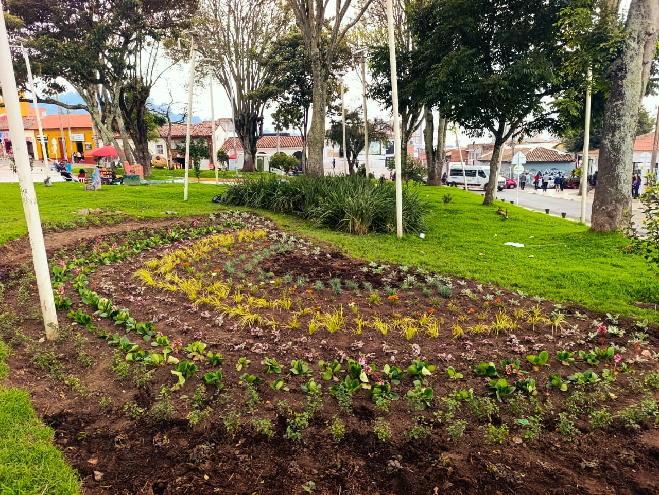 jardinera de la Plaza Fundacional de Suba en Bogotá