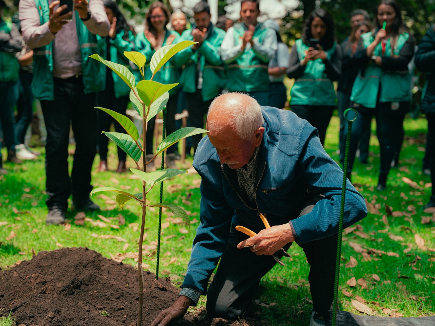 jardineros-del-jardin-botanico-de-bogota-se-certifican-con-el-sena